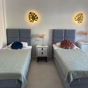  Apartment Tres Terrazas Ocean View Spain